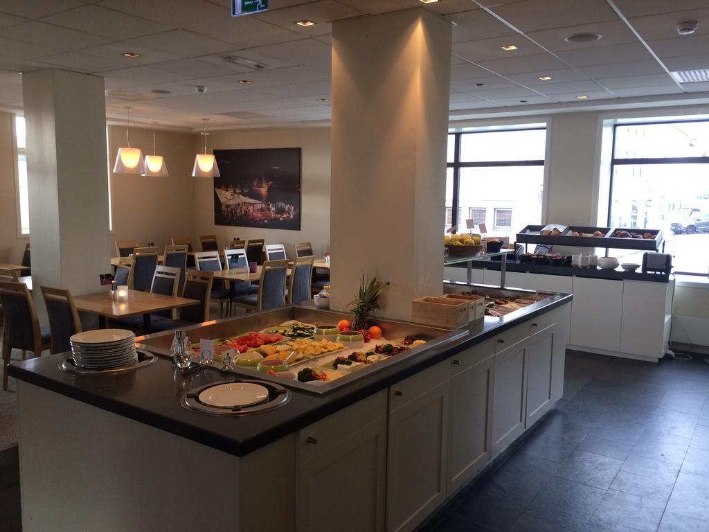 Quality Hotel Grand Kristiansund Eksteriør billede